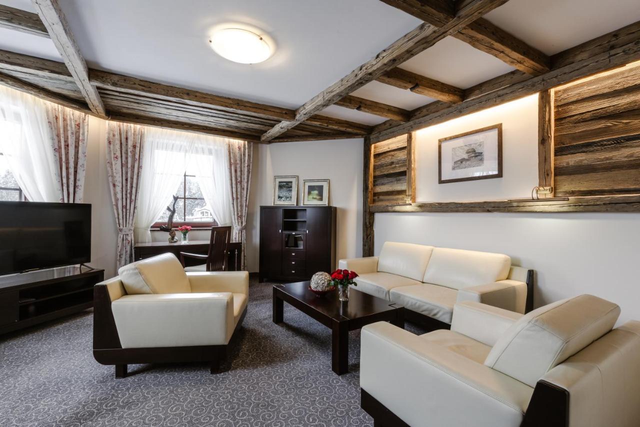 Alpejski Boutique Hotel カルパッチ エクステリア 写真