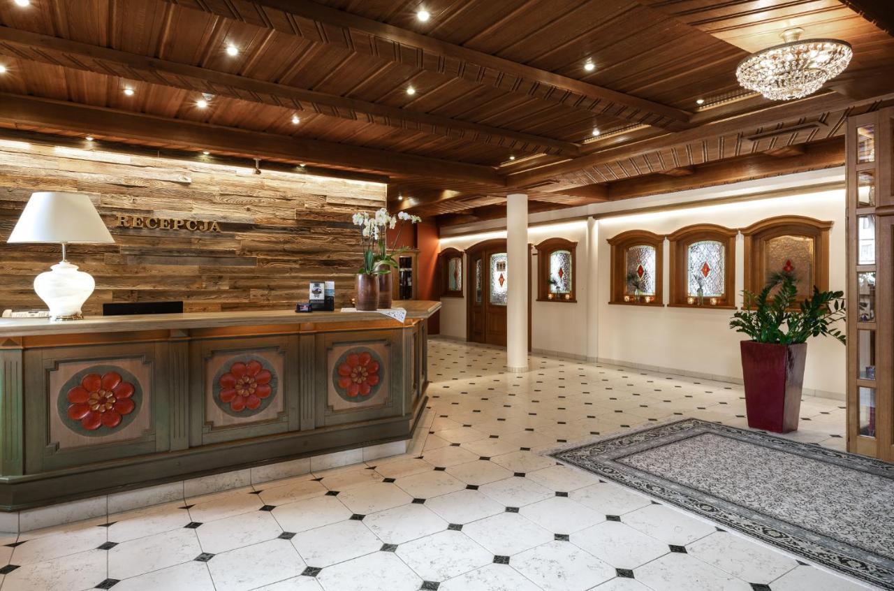 Alpejski Boutique Hotel カルパッチ エクステリア 写真