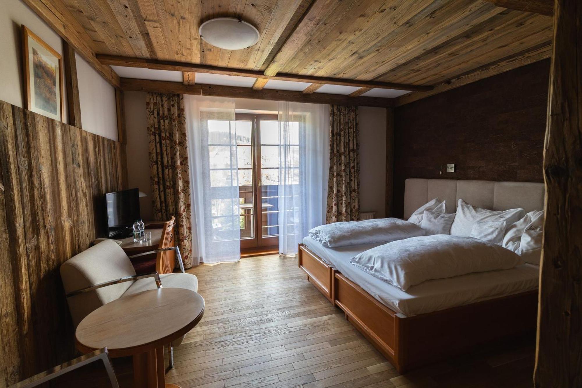 Alpejski Boutique Hotel カルパッチ エクステリア 写真